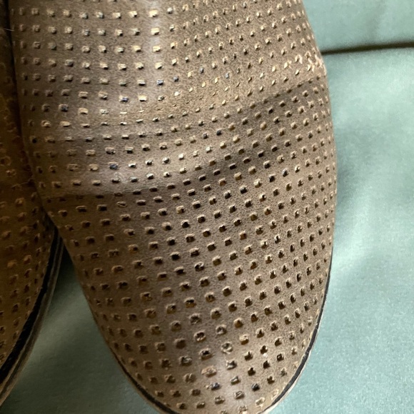 3/$5đź’«donating soon- Short tan boots - Picture 3 of 11